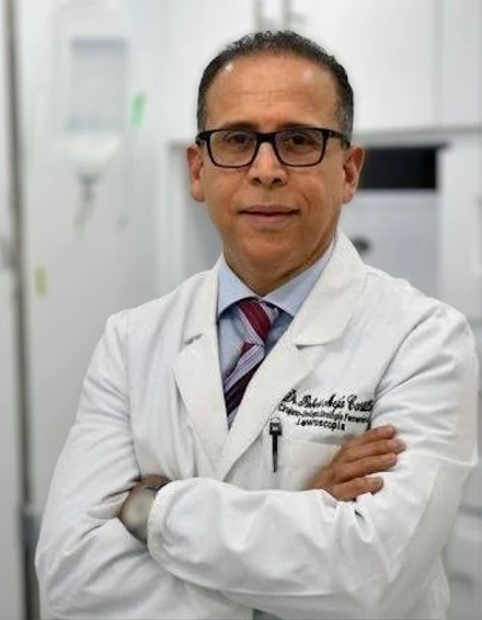 Dr. Robert Mejía Castillo, cirujano urólogo | Medii.care